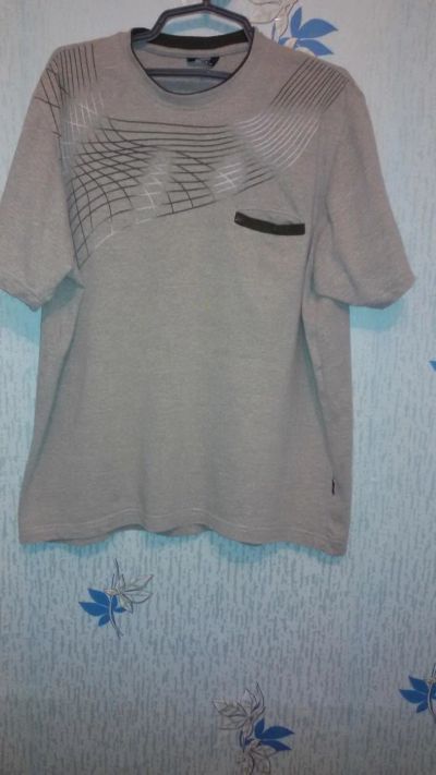 Лот: 9394649. Фото: 1. Мужская футболка не заменимая... Футболки, поло