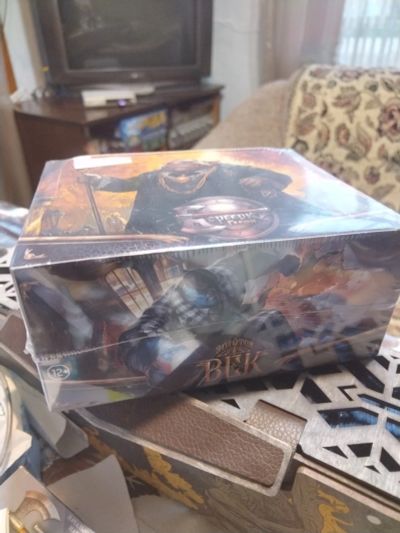 Лот: 25889935. Фото: 1. Дисплей бустеров Берсерк Герои... Настольные игры, карты