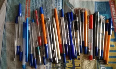 Лот: 20038157. Фото: 1. Ручки (не пишут, для поделок). Ручки шариковые, перьевые