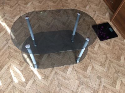 Лот: 9473518. Фото: 1. Симпатичный стеклянный столик. Журнальные столики