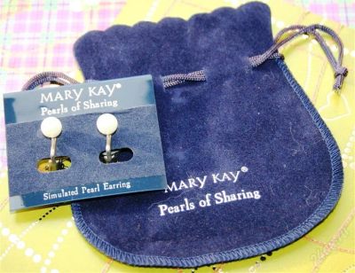 Лот: 2029731. Фото: 1. Жемчужные клипсы от Мэри Кэй... Серьги, каффы