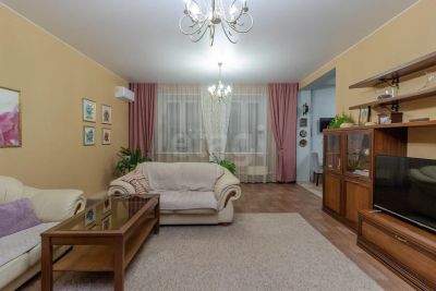 Лот: 25885329. Фото: 1. 4-комн. квартира , Красноярск... Квартиры, студии