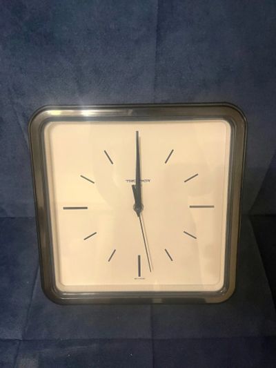 Лот: 19982252. Фото: 1. Часы настенные. Часы настенные, настольные