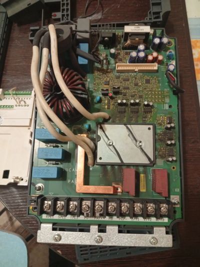 Лот: 25886962. Фото: 1. Частотный преобразователь Altivar... Промышленное