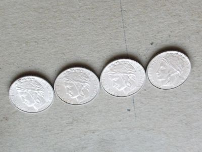 Лот: 20587341. Фото: 1. Монета 100 лир сто Италия 1994... Европа