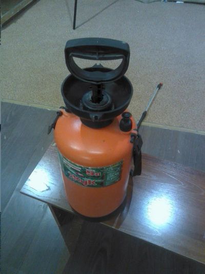 Лот: 3389490. Фото: 1. опрыскиватель большой. Другое (для дачи, дома, огорода, бани, парка)