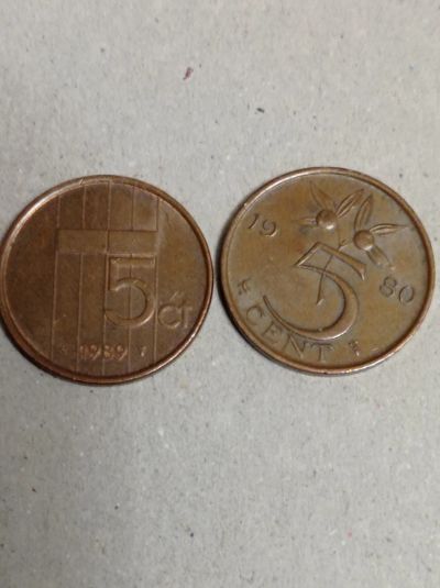 Лот: 20186254. Фото: 1. 5 центов 1980,89 гг. Нидерланды... Европа