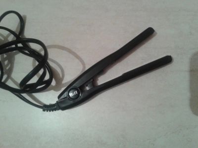 Лот: 4951263. Фото: 1. утюжок маленький. Укладка и стрижка волос, бритьё, эпиляция