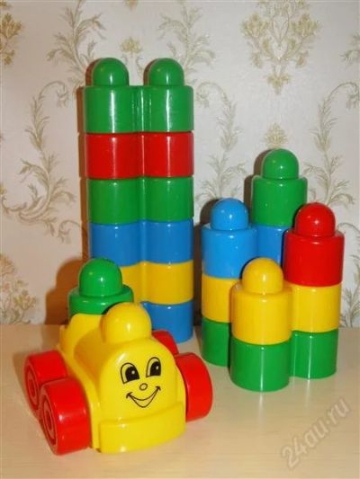 Лот: 1609014. Фото: 1. Конструктор Колобок с паровозиком... Конструкторы