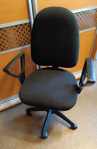 Лот: 22156772. Фото: 1. Офисное кресло стул компьютерные... Стулья и кресла офисные
