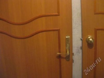 Лот: 995838. Фото: 1. Отдам двери. Мебельная фурнитура и наполнители