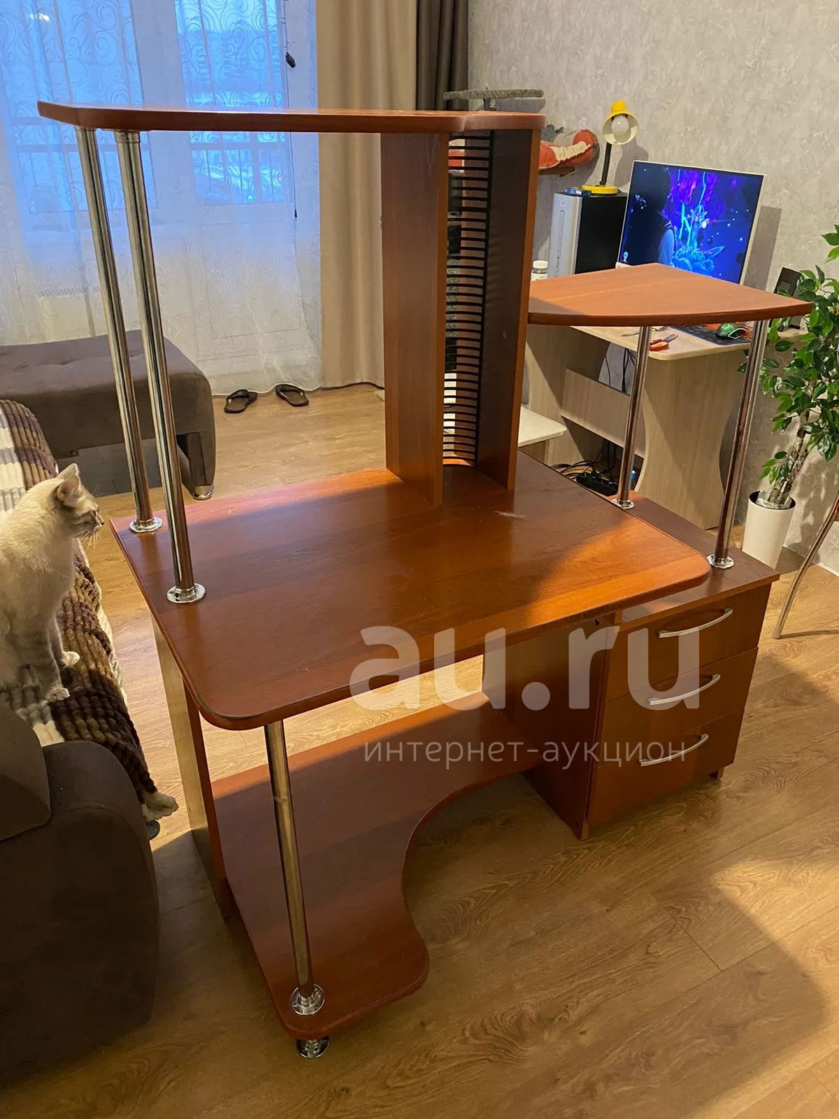 Компьютерный стол — купить в Красноярске. Состояние: Б/у. Компьютерные ...