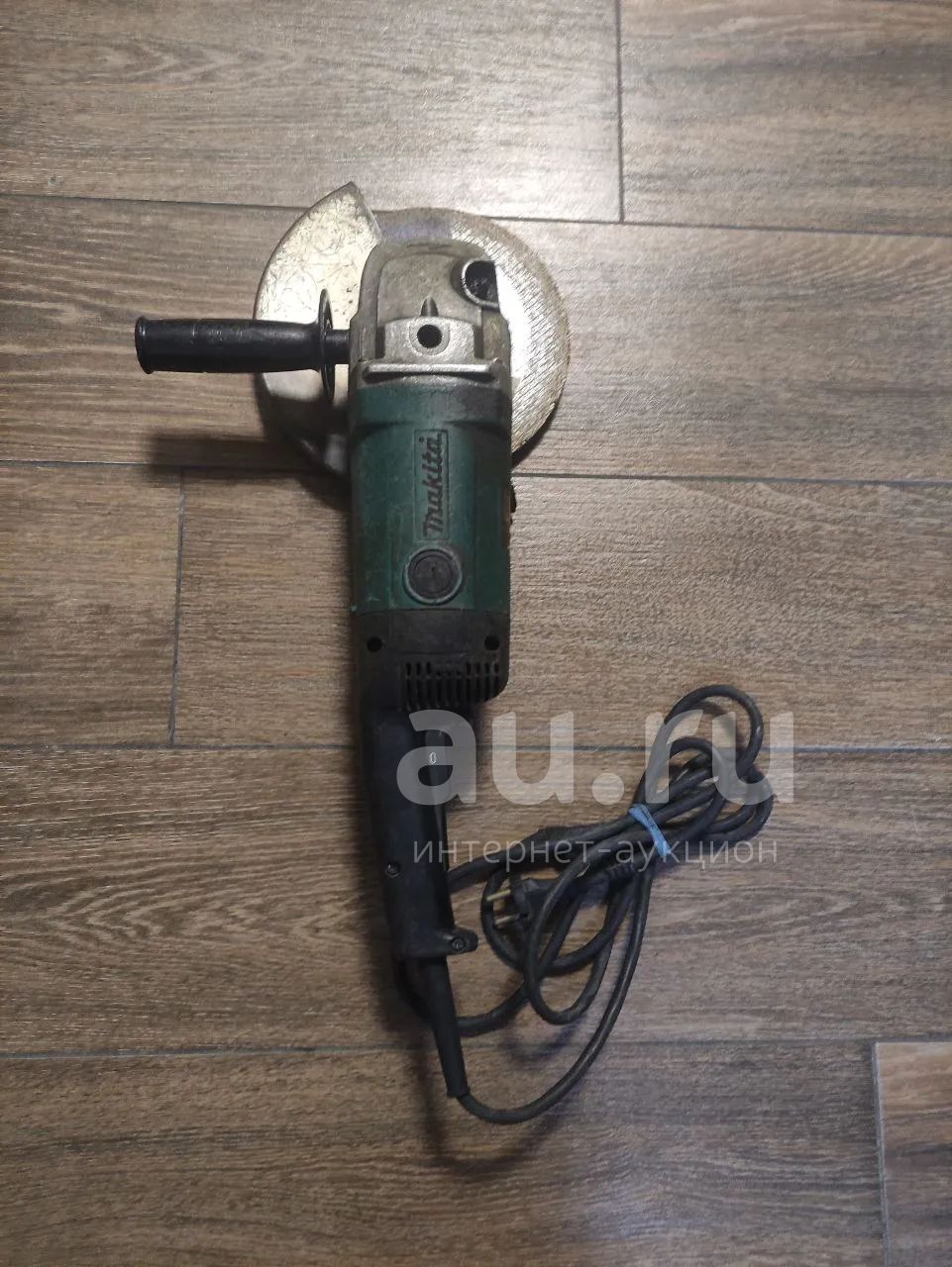 Болгарка Makita 9069 — купить в Красноярске. Состояние: Б/у.  Электроинструмент на интернет-аукционе Au.ru