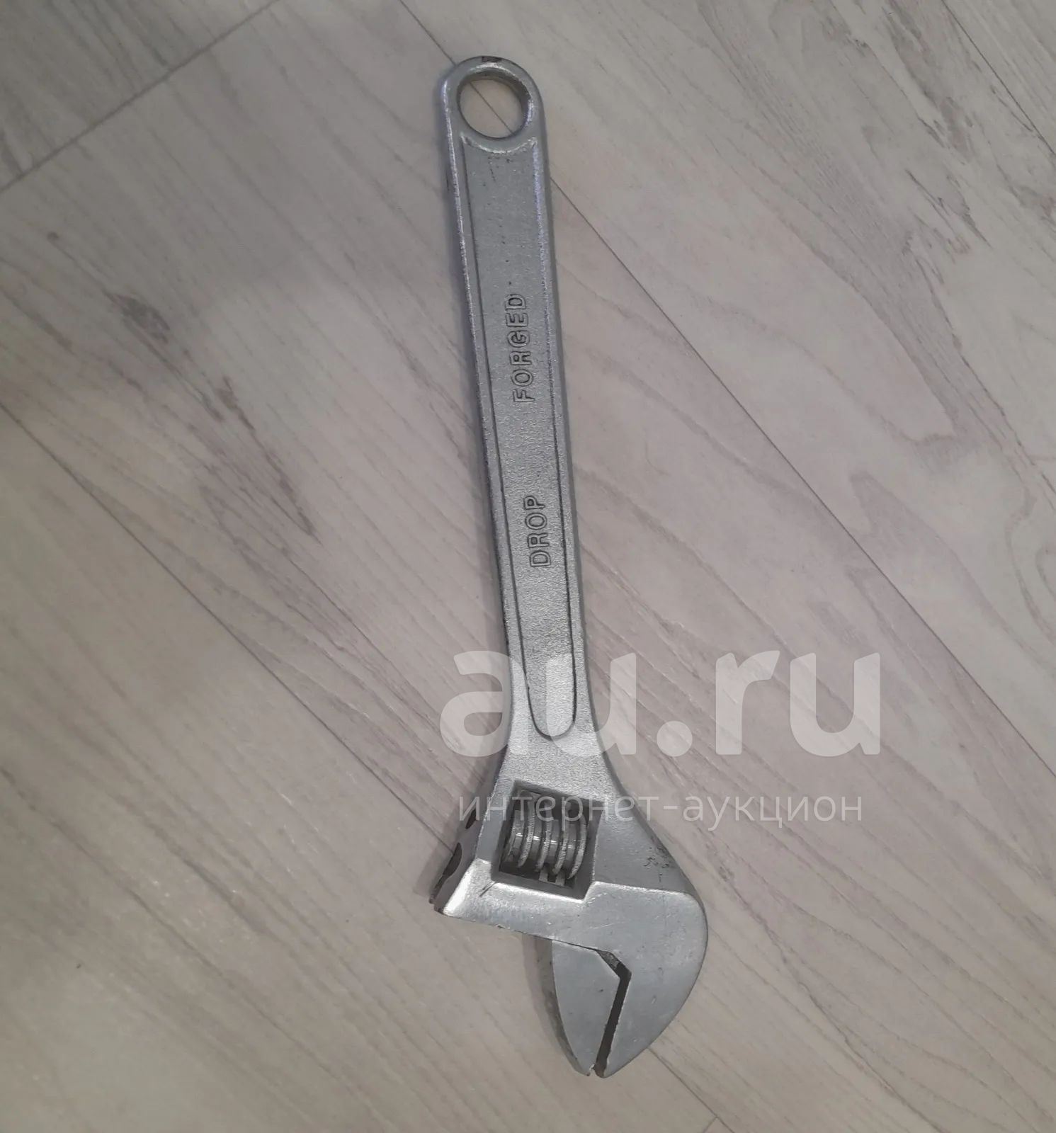 Большой разводной ключ — купить в Красноярске. Состояние: Б/у. Ручной ...