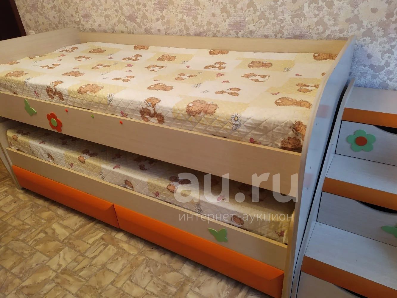 Продам двухъярусную кровать и лестницу с ящиками — купить в Красноярске ...