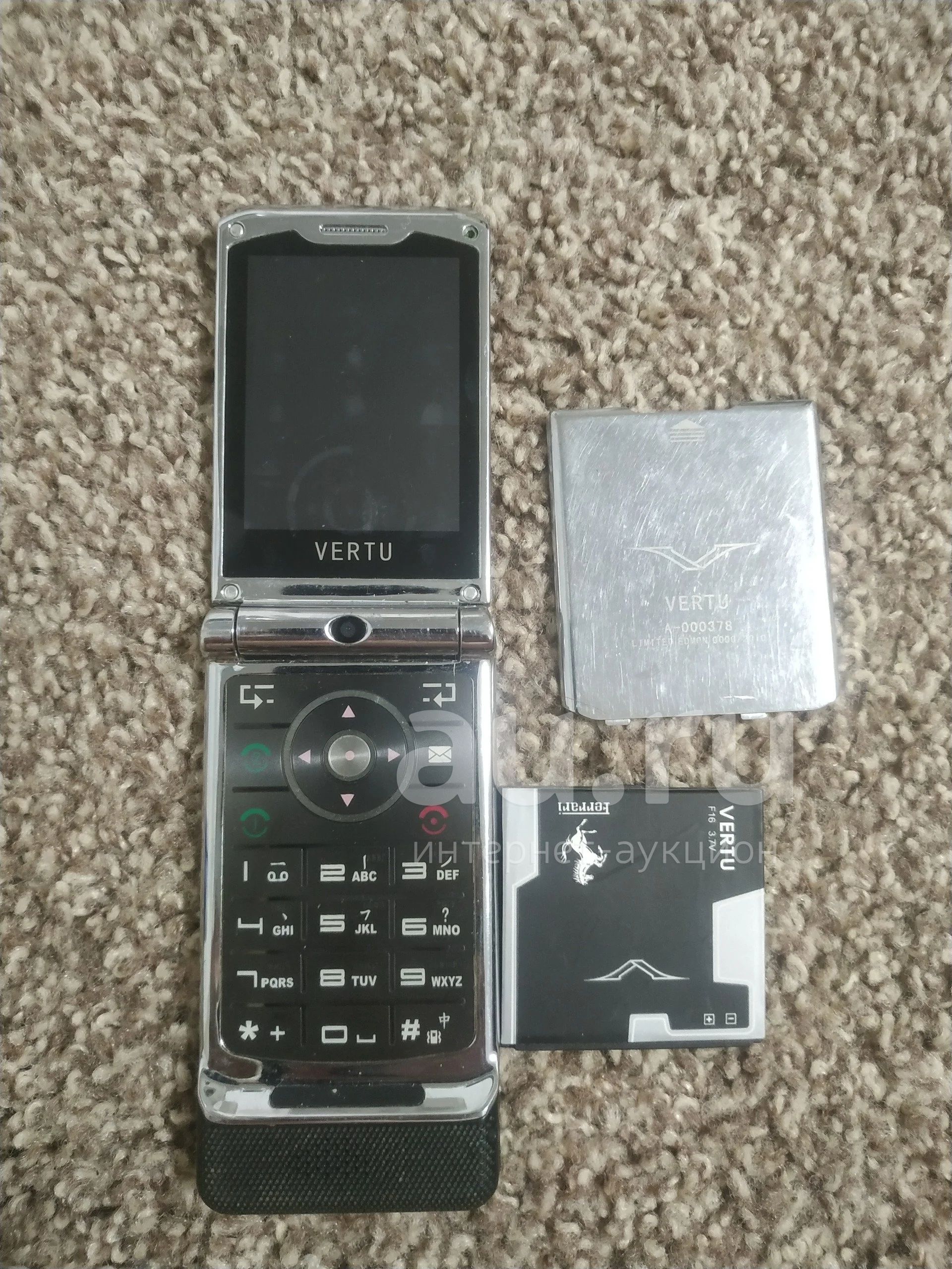 VERTU A 000378 — купить в Красноярске. Состояние: Б/у. Кнопочные мобильные  телефоны на интернет-аукционе Au.ru