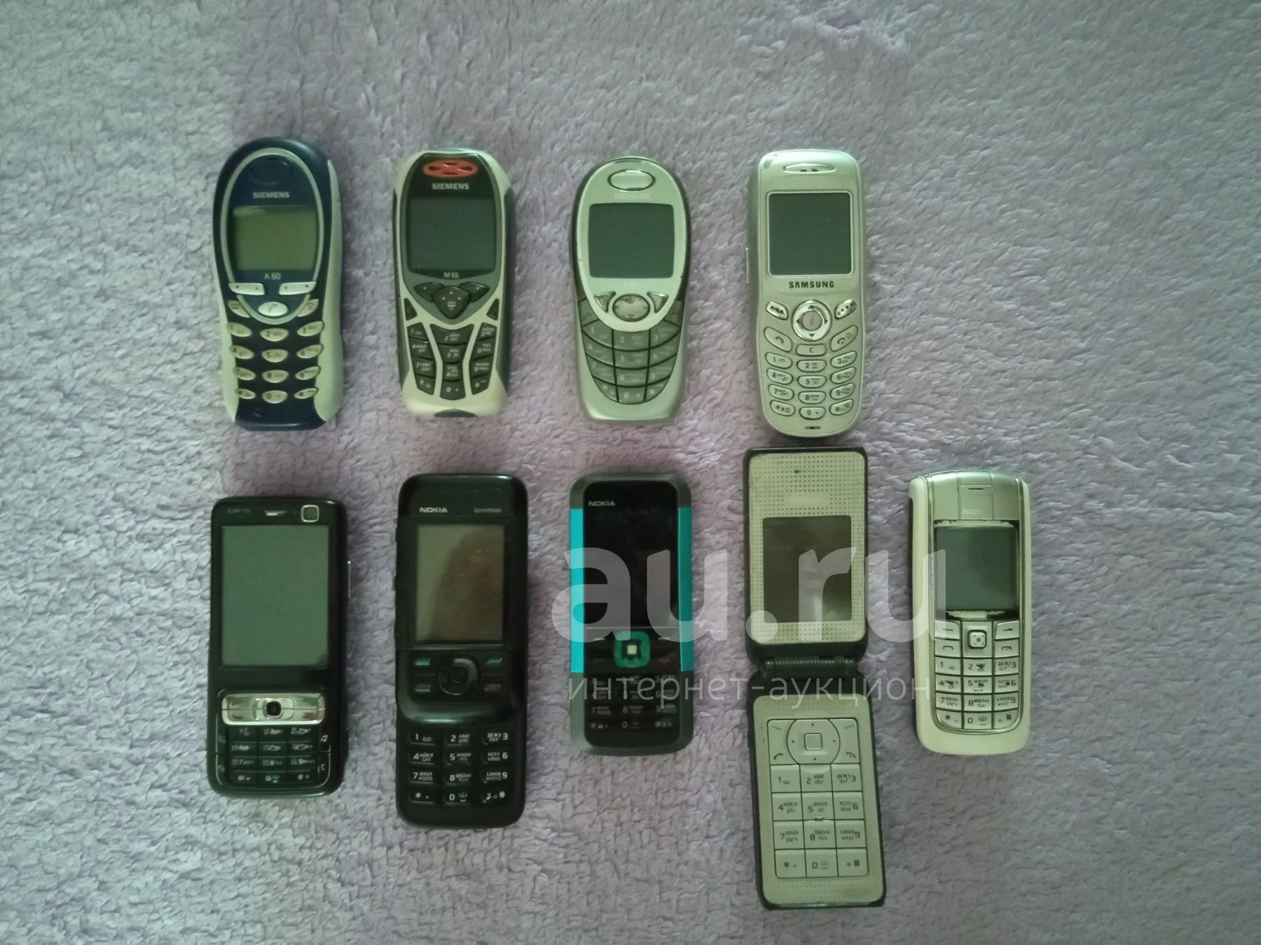 Сотовые телефоны. Nokia Siemens Samsung Motorola. 13 телефонов. — купить в  Красноярске. Состояние: Б/у. Кнопочные мобильные телефоны на  интернет-аукционе Au.ru