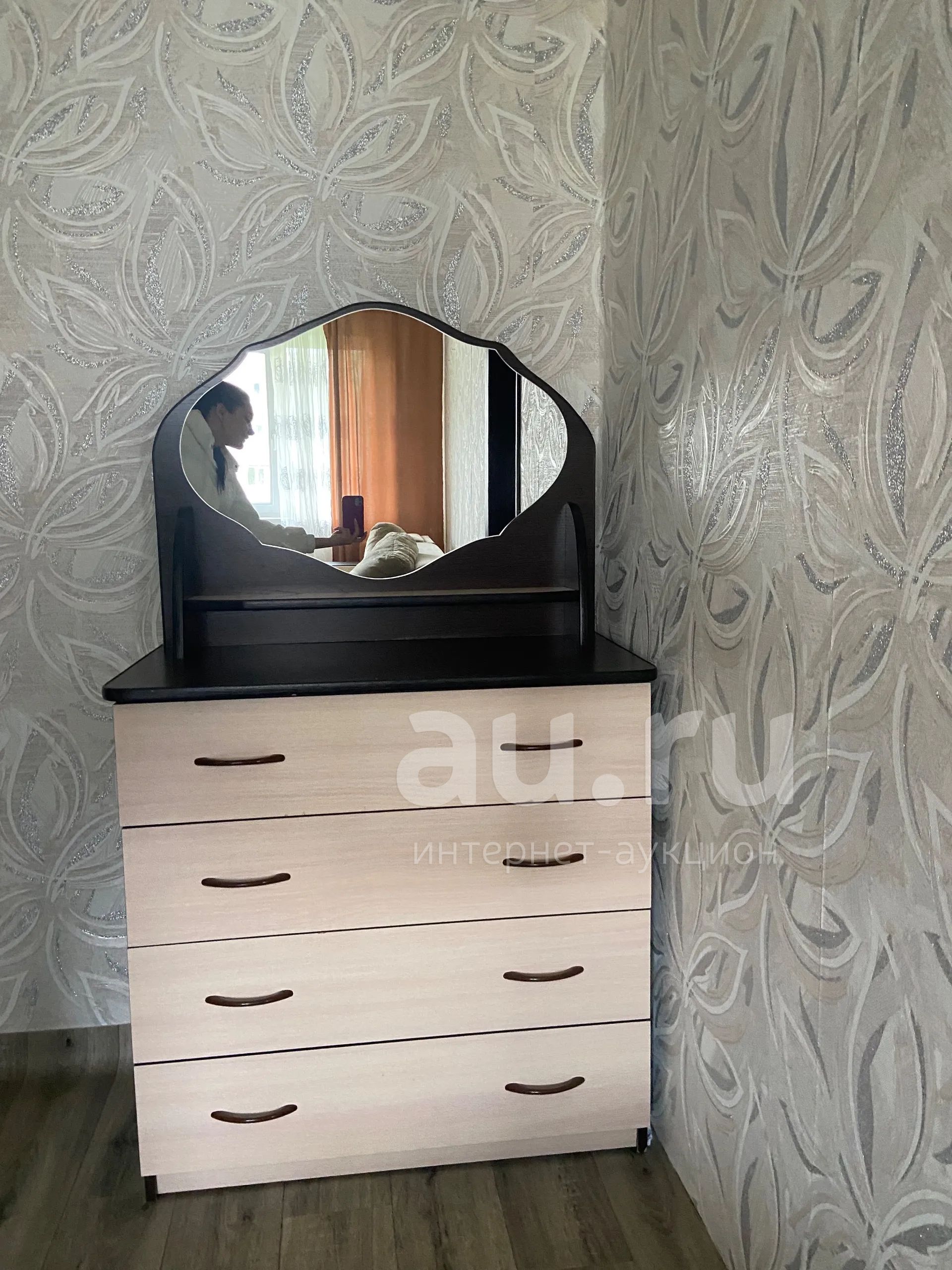 Туалетный столик — купить в Красноярске. Состояние: Б/у. Туалетные ...