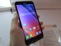 Лот: 7434363. Фото: 3. Смартфон ASUS ZenFone 2 Белый. Красноярск