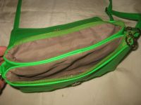 Лот: 19216507. Фото: 3. небольшая яркая сумочка на длинном... Одежда, обувь, галантерея