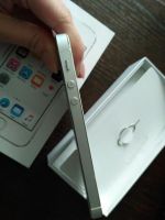 Лот: 9173260. Фото: 4. IPhone 5s Silver 16Gb в использовании...