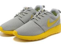 Лот: 14957541. Фото: 2. Кроссовки Nike Roshe Run gray. Мужская обувь