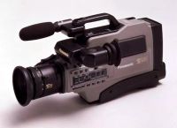 Лот: 10730132. Фото: 2. VHS видеокамера. Фото, видеокамеры, оптика