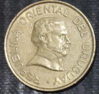 Лот: 16077868. Фото: 2. Экзотика с рубля (22854) Уругвай. Монеты