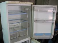 Лот: 14026208. Фото: 5. Холодильник Indesit C132G. Б/У...