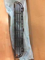 Лот: 10574713. Фото: 2. нижняя решетка радиатора camry... Автозапчасти