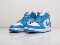 Лот: 19546443. Фото: 4. Кроссовки Nike Air Jordan 1 Mid... Красноярск