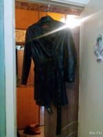 Лот: 10766696. Фото: 2. Плащ кожа. Женская одежда