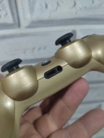 Лот: 20587415. Фото: 4. Оригинал dualshock 4 v2 ps4 золото. Красноярск