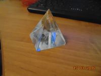 Лот: 7102589. Фото: 2. пирамида из стекла со львом внутри... Сувениры