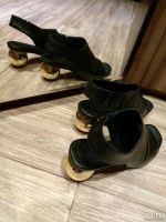 Лот: 13821361. Фото: 2. Босоножки на шарообразных каблуках... Женская обувь