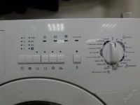 Лот: 1042341. Фото: 2. Стиральная машина Zanussi ZWS2101. Крупная бытовая техника