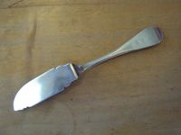 Лот: 7575718. Фото: 2. Старинный серебряный нож для масла... Коллекционирование, моделизм