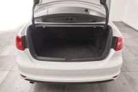 Лот: 19164751. Фото: 21. Volkswagen Jetta, VI 1.6 MT (105...