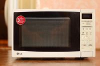 Лот: 4584204. Фото: 2. СВЧ печь (микроволновка) LG MS-2041N... Мелкая бытовая техника