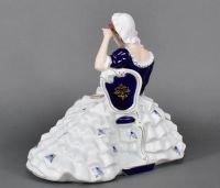 Лот: 25737366. Фото: 2. Royal DUX.Девушка за чтением книги... Антиквариат