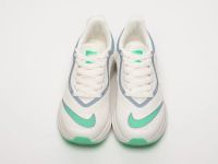 Лот: 24974257. Фото: 4. Кроссовки Nike. Красноярск