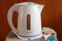 Лот: 3736114. Фото: 3. Польский чайник Philips HD4647. Бытовая техника