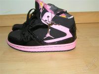 Лот: 583749. Фото: 2. Nike Jordan размер 37 евро. Женская обувь