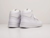 Лот: 17337206. Фото: 3. Кроссовки Nike Air Jordan 1 High... Одежда, обувь, галантерея