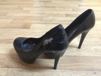 Лот: 7621120. Фото: 2. Туфли черные на каблуке с платформой. Женская обувь