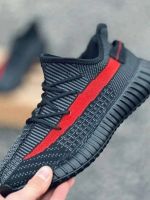 Лот: 20672312. Фото: 2. Кроссовки Adidas Yeezy Boost 350. Мужская обувь