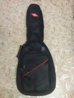 Лот: 3248588. Фото: 2. Продам черную стильную гитару... Музыкальные инструменты