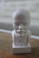Лот: 20549997. Фото: 2. Владимир Ильич Ленин. Статуэтка... Сувениры