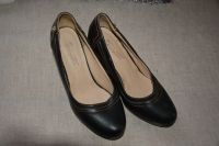 Лот: 12843116. Фото: 2. Туфли черной расцветки, на маленькую... Женская обувь