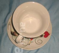 Лот: 20835496. Фото: 3. кружка и два блюдца -- фарфор... Домашний быт